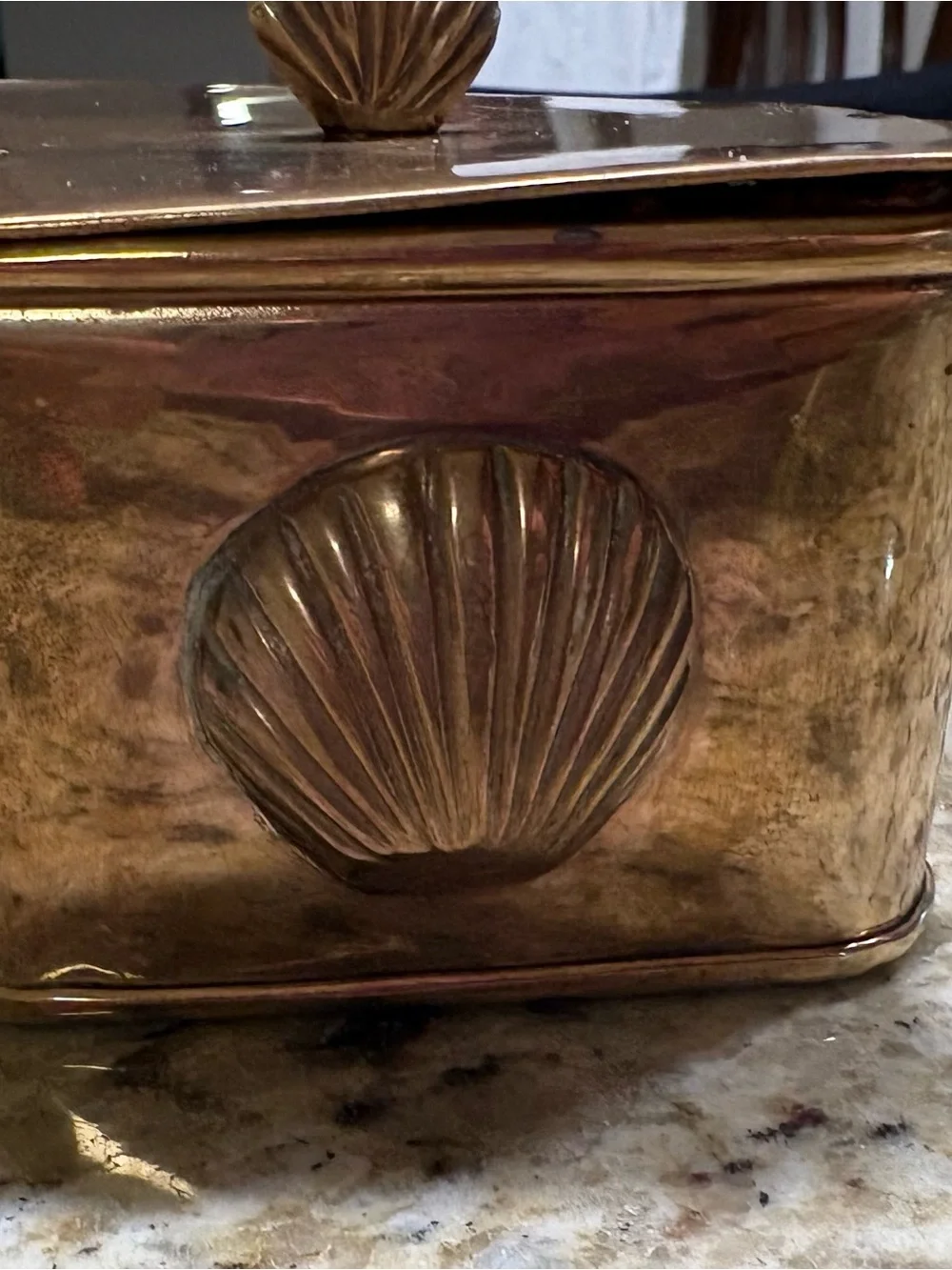 VTG Brass Shell Accent Box -Tone Decorative Trinket Box